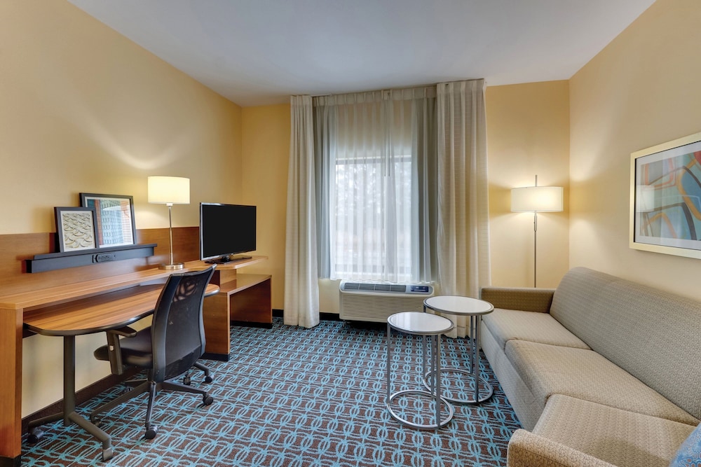 Suite, 1 King Bed photo 1