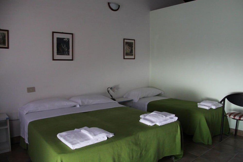 Triple Room, Non Smoking photo 1