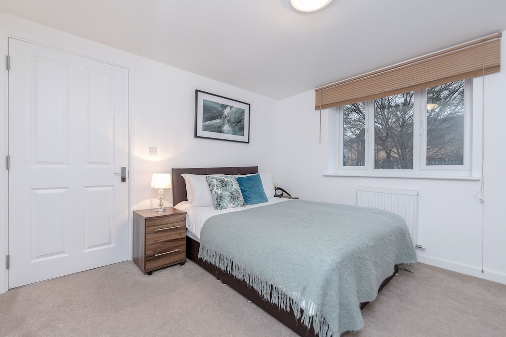 Luxury Apartment, 2 Bedrooms, Ground Floor