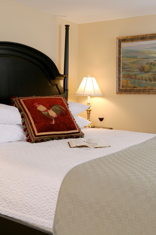 Premium Room, 1 Queen Bed - Photo 2