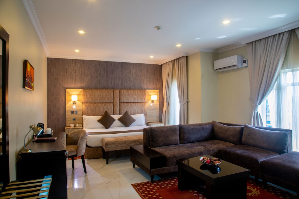 Suite photo 1