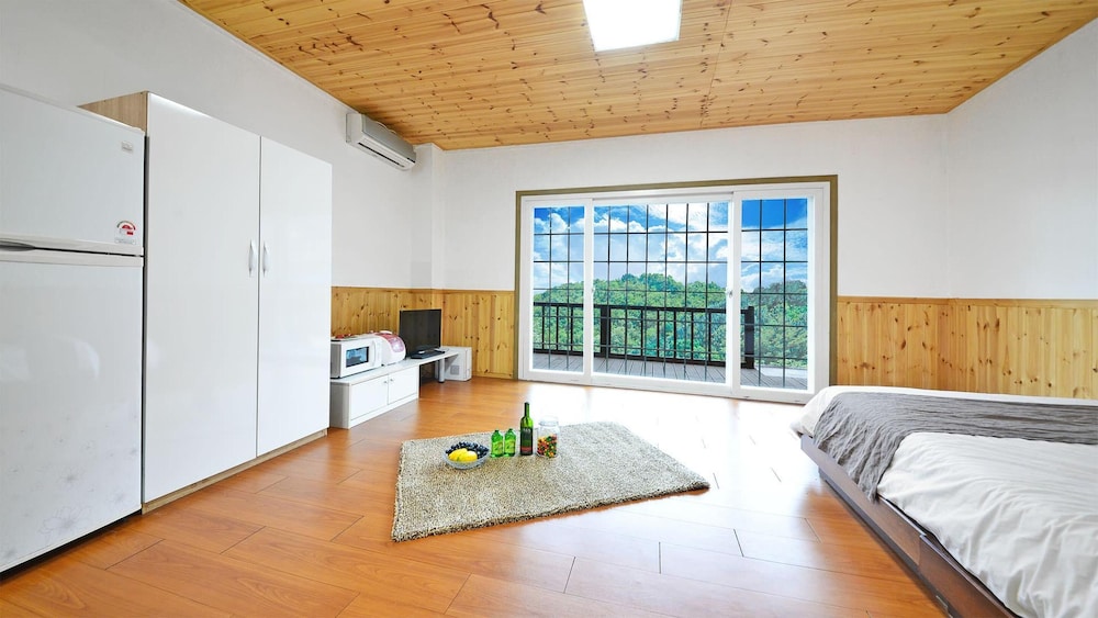 Basic Room, 1 Bedroom (Duby ( F1 )) - Photo 1