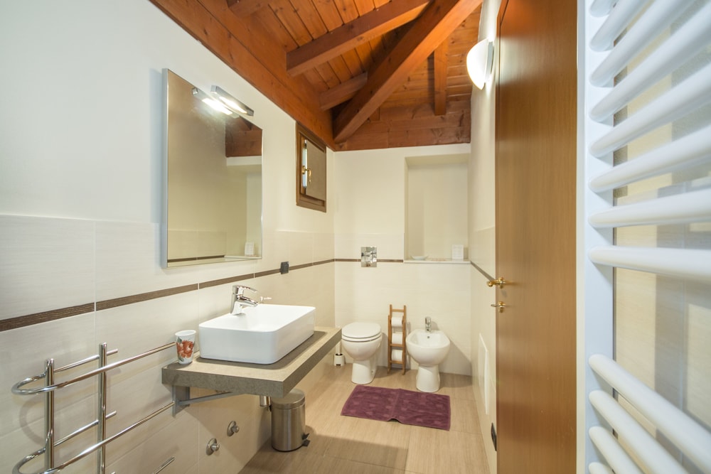 Quadruple Room, Garden View, Annex Building photo 2