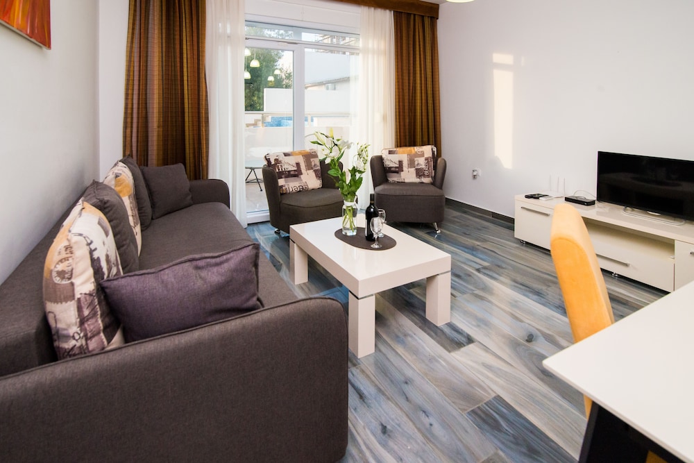 Superior Apartment