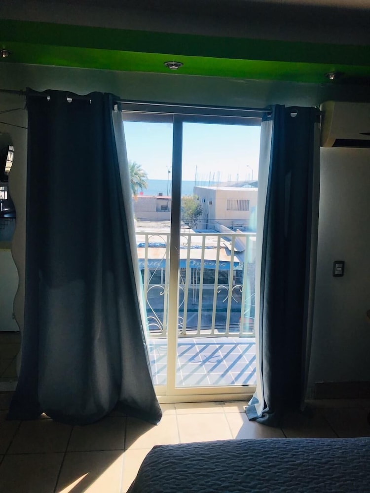 Suite, Ocean View photo 2
