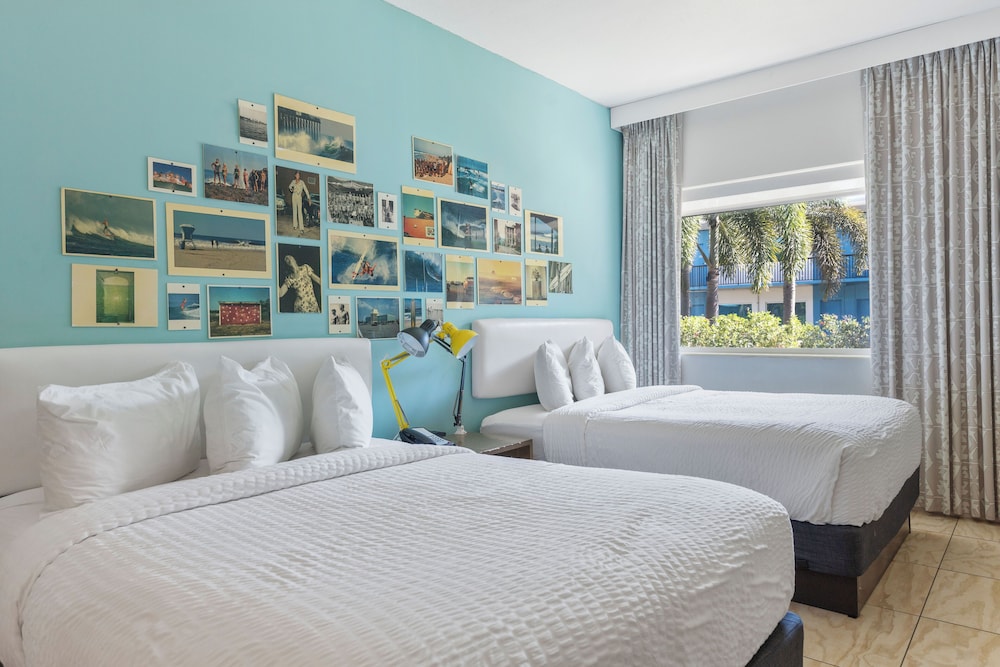 Deluxe Room, 2 Queen Beds (Newly Renovated) - Photo 1