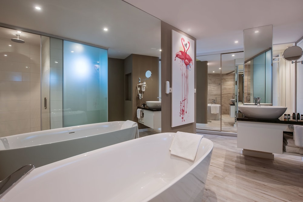 Double Room (Flamingo) - Photo 5