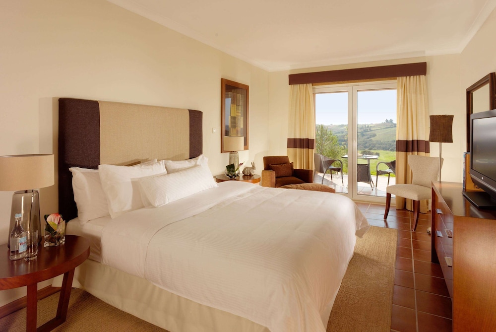Suite, 1 King Bed, Golf View (Duplex) - Photo 2