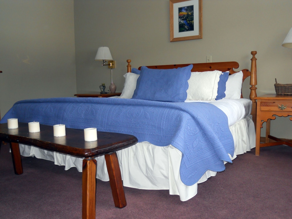 Two Bedroom Fireplace Suite