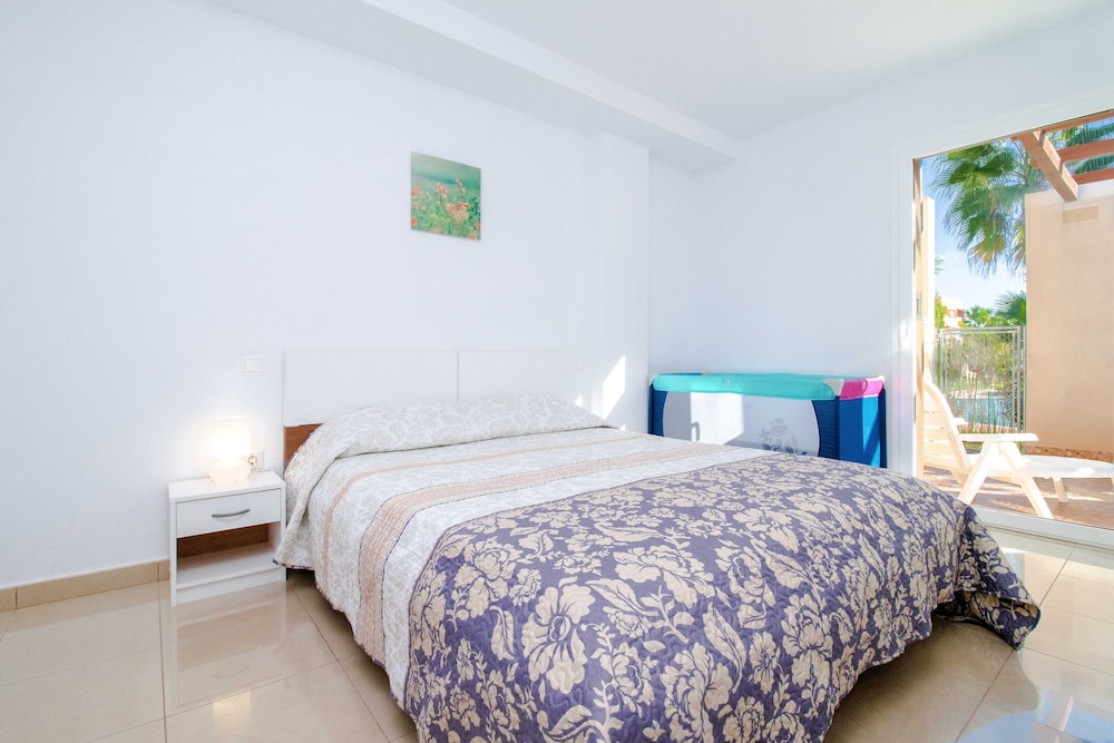 Apartamento, 2 habitaciones, vista a la piscina