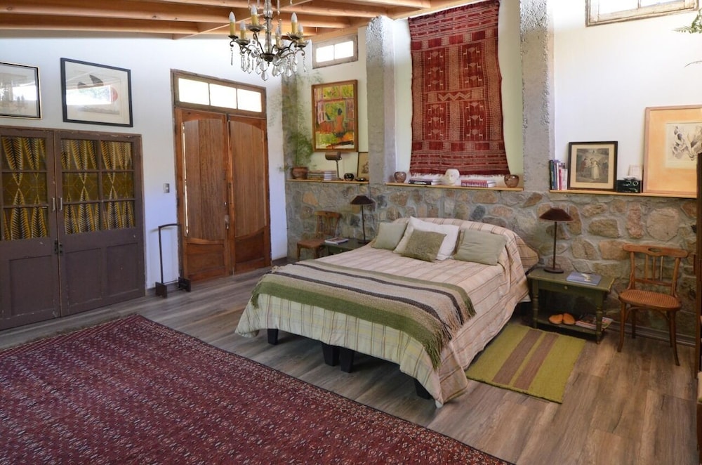Studio Suite (Lita) photo 1