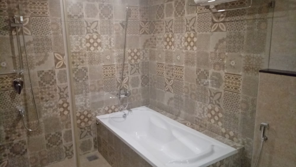 Premium Twin Room, 1 Twin Bed, Lake View - Photo 5