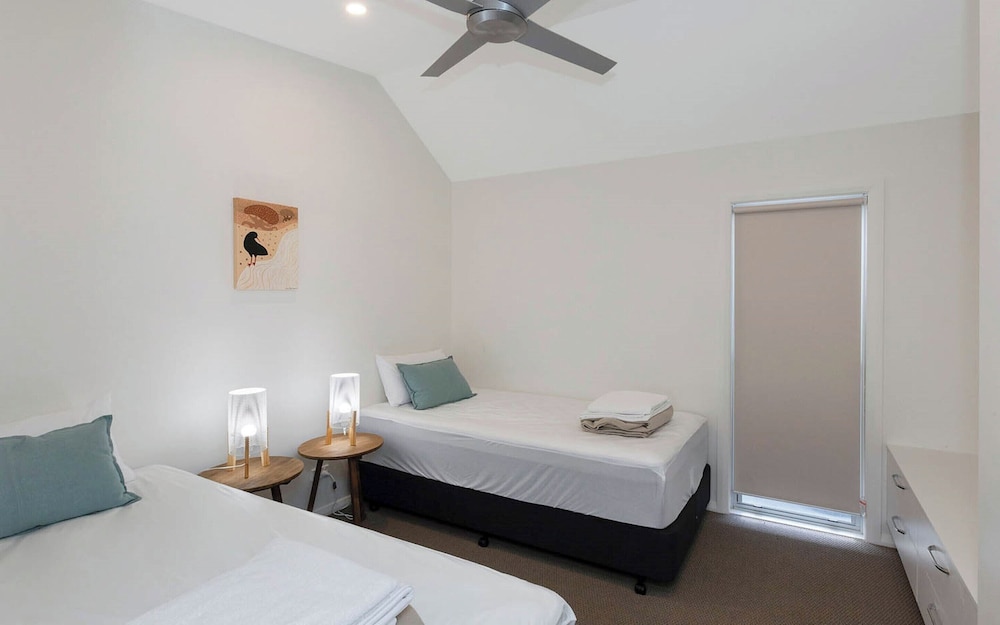 Premium Cabin - Sleeps 4