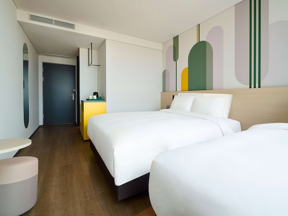 Superior Room, Multiple Beds - Photo 1