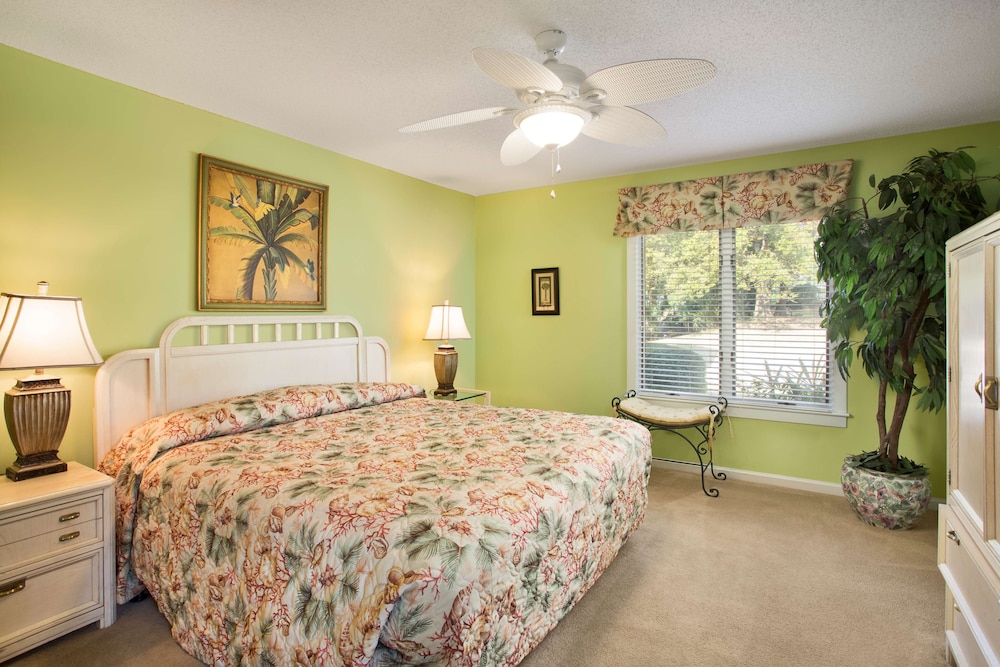 Suite, Multiple Beds - Photo 2