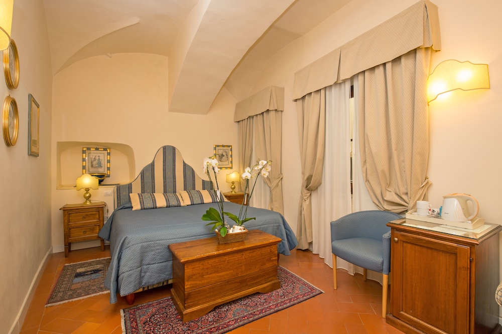 Standard Room photo 1