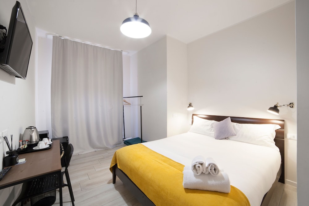 Economy Double Room photo 2