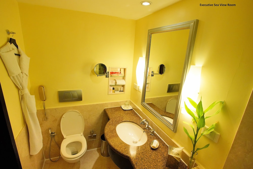 Executive Suite, 1 Bedroom, Sea View - Photo 3