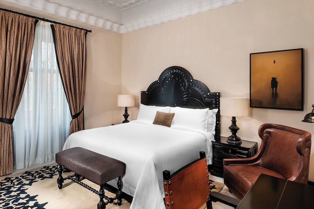 Premium Suite, 1 Bedroom thumbnail 5