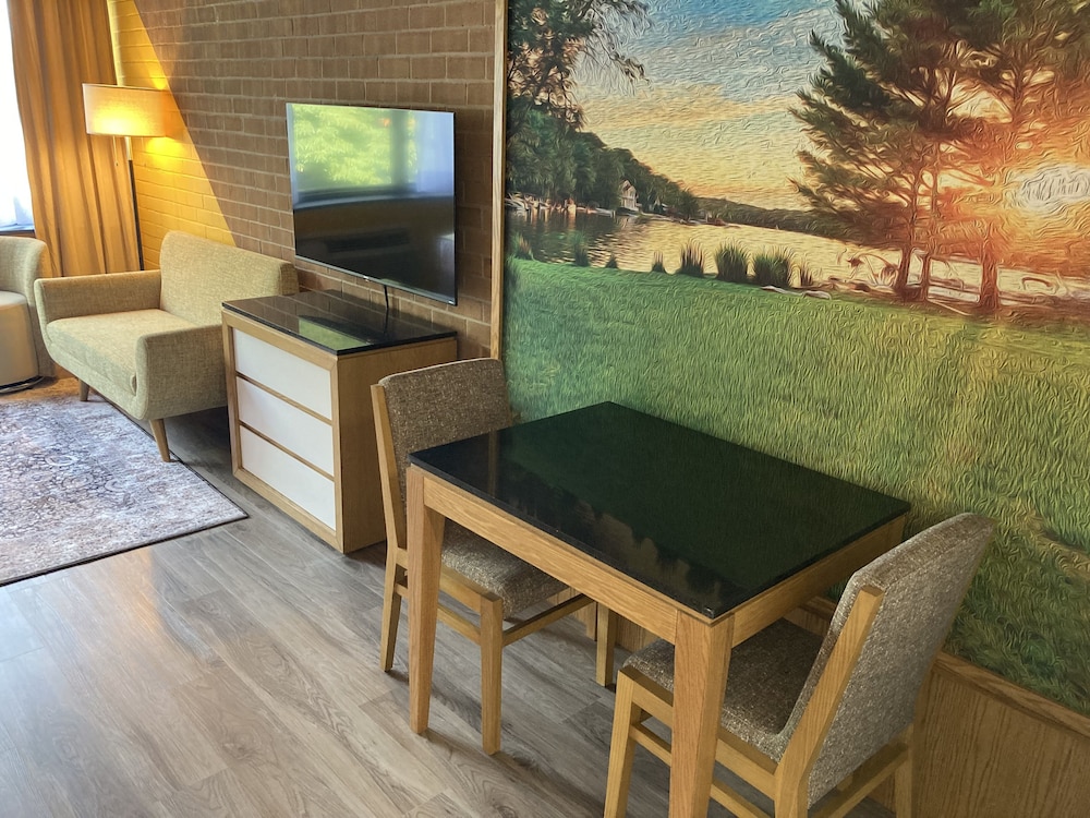 Lodge Junior Suite King photo 1