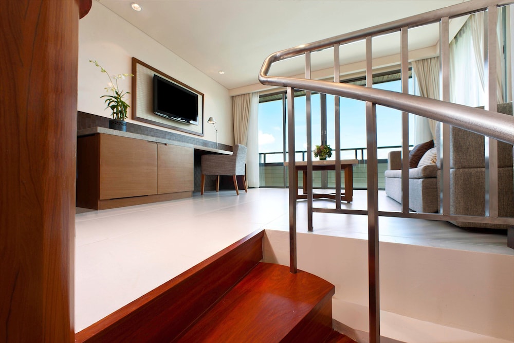 Suite, 1 Bedroom, Oceanfront (View)