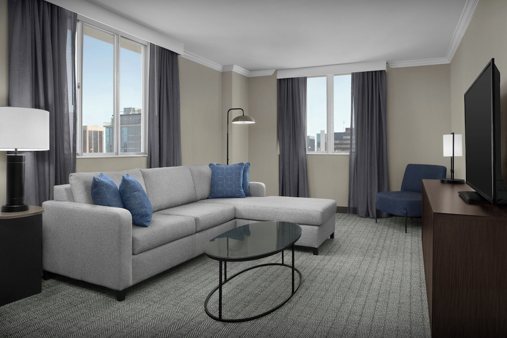 Premium Room, 1 King Bed, City View