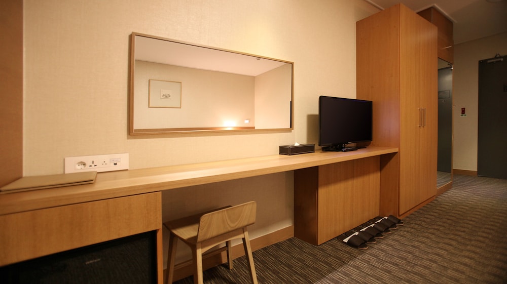 [STARSHINE PACKAGE] Run of House (Bed Type Assigned at Check-in)
