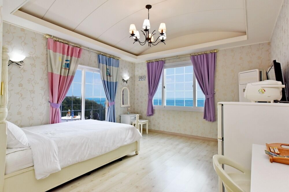 Room, Ocean View (My Chelsea) photo 1