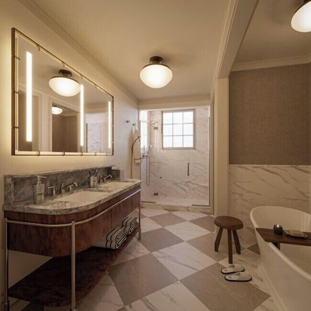 Junior Suite, 1 King Bed, Mobility Accessible - Photo 2