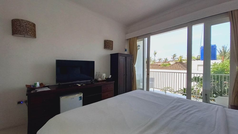 Deluxe Double Room, Balcony - Photo 9