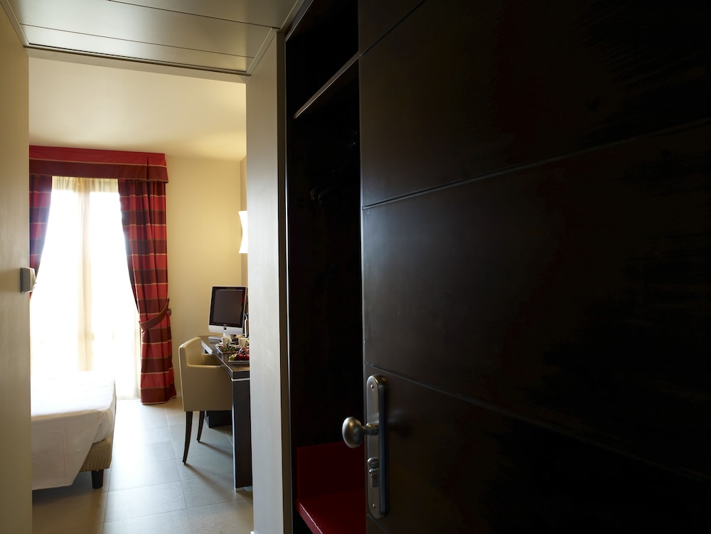 Superior Single Room, 1 Twin Bed - Photo 1