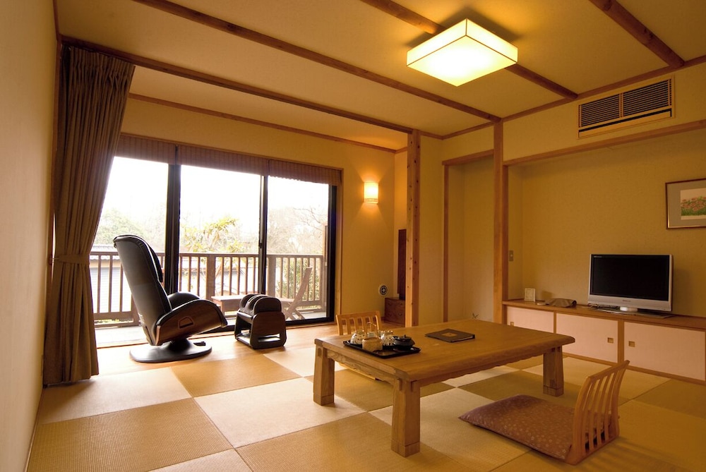 Japanese Western Style Room (YAMANOTO) - Photo 2
