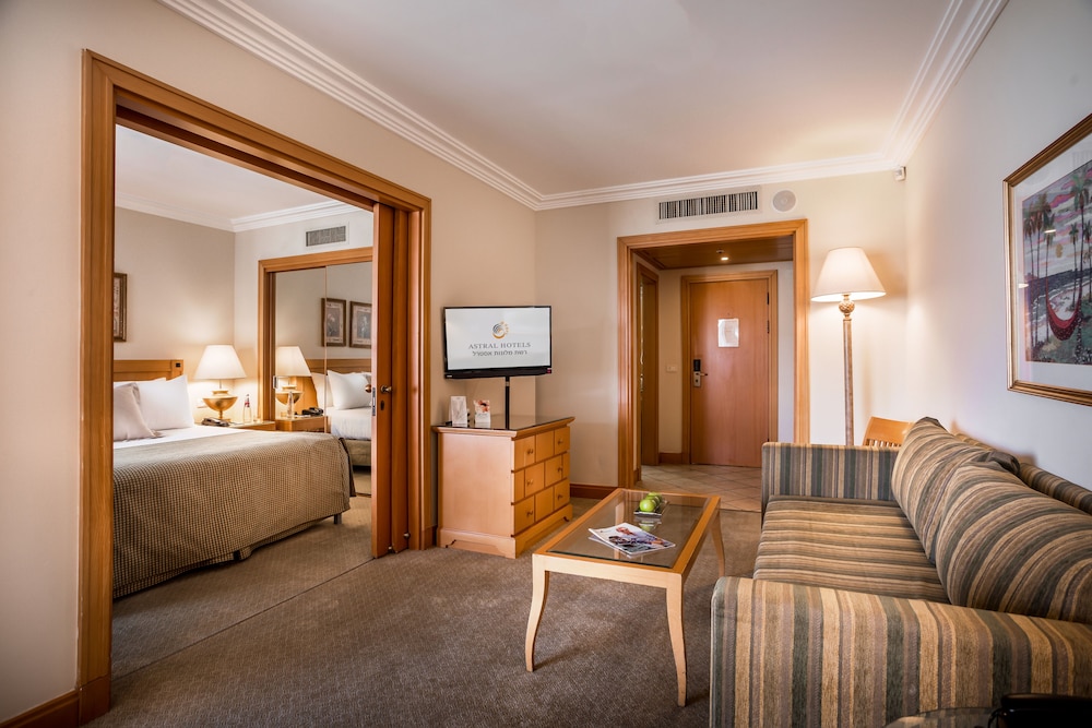 Deluxe Suite photo 1