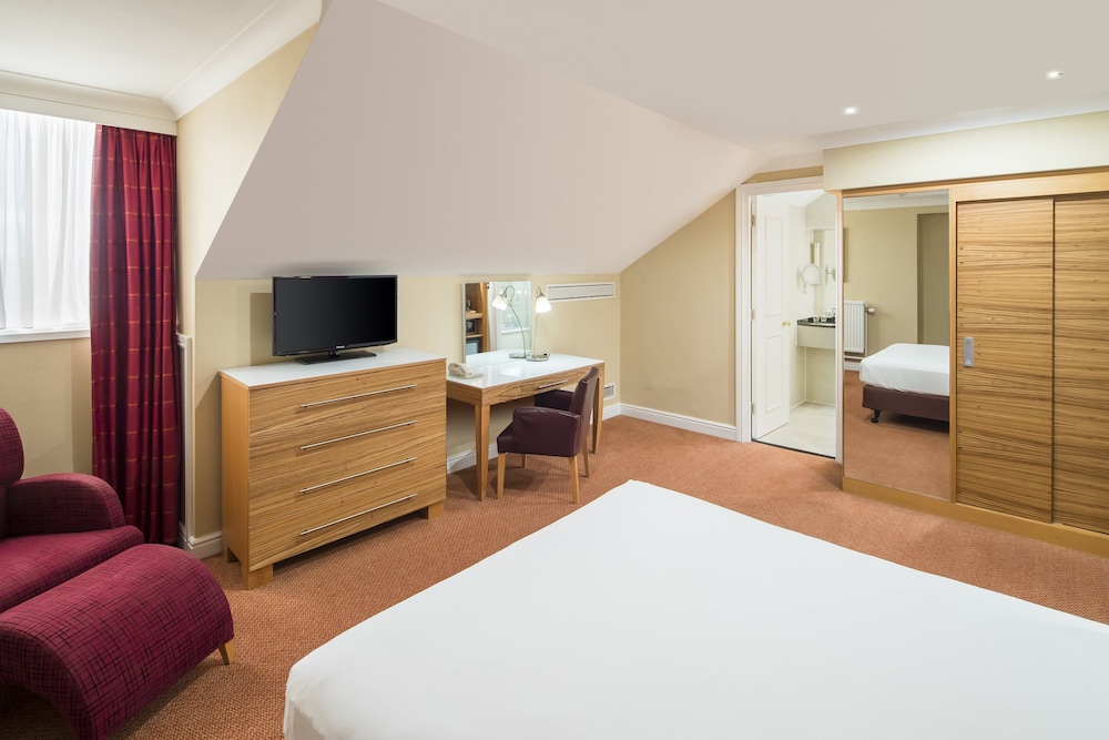Premium Room, 1 King Bed, Accessible, Club Lounge Access (Super King) photo 1