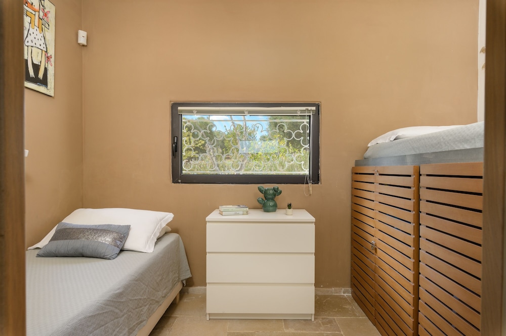 Villa photo 2