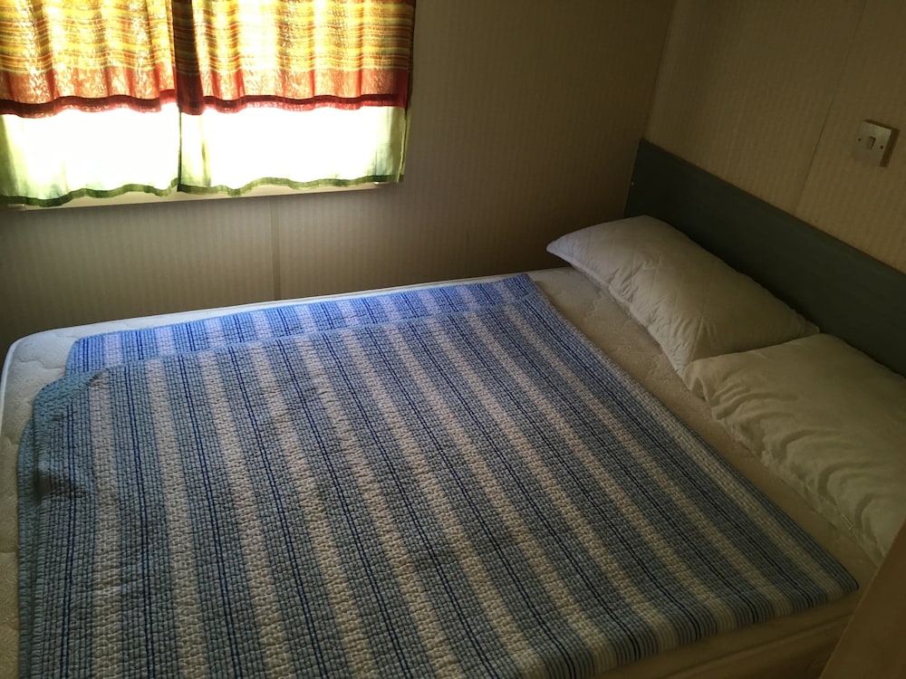 Mobile Home, 2 Bedrooms (16)
