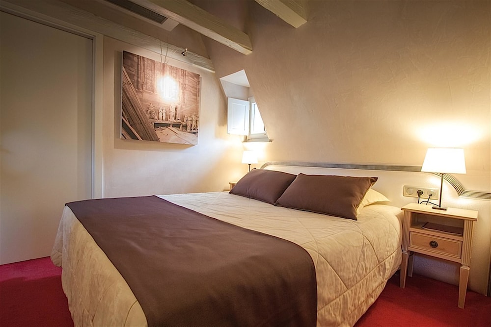 Double Room (Cosy - with attic or courtyard view) - Photo 12