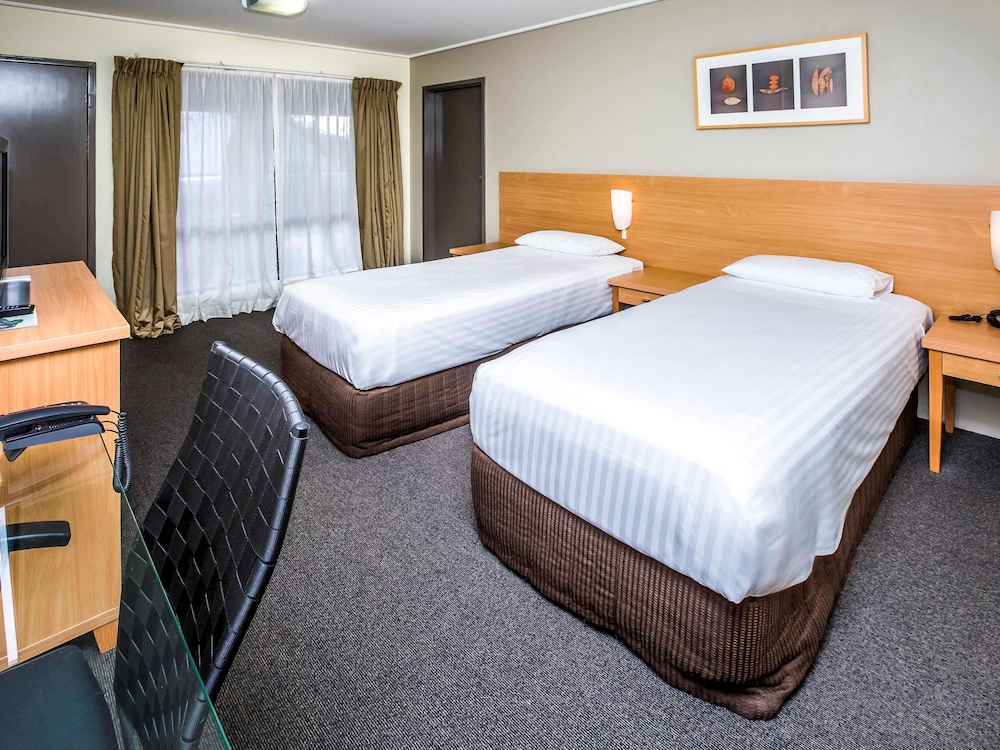 Superior Double Room, 2 Double Beds - Photo 9