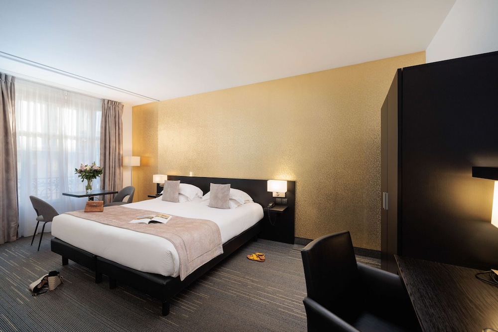 Deluxe Room, 1 King Bed, Non Smoking (Twin bed on request) - Photo 10