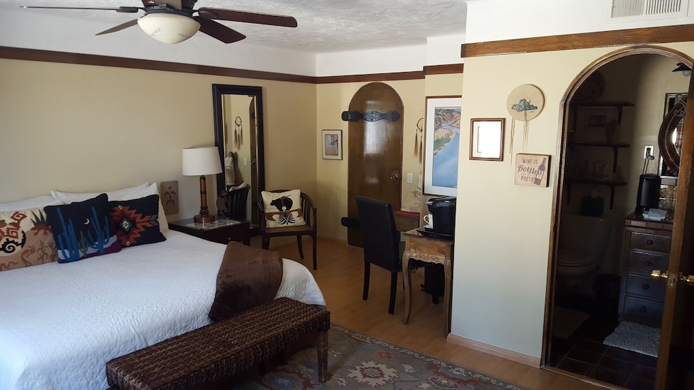 Deluxe Room, 1 King Bed (Santa Fe) photo 1