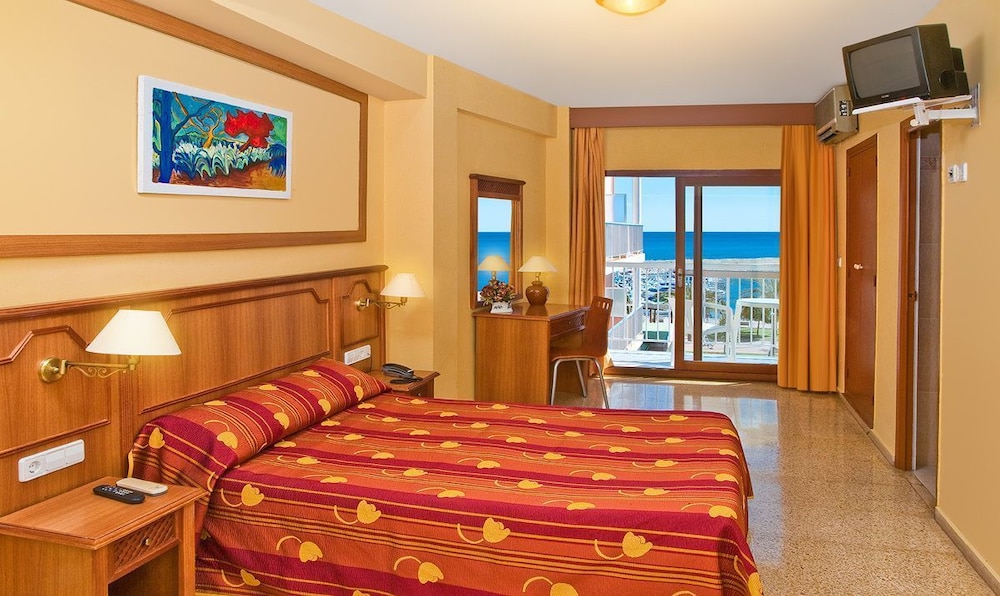 Quadruple Room - Photo 3