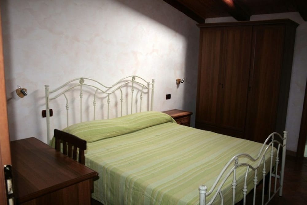 Single Room photo 3