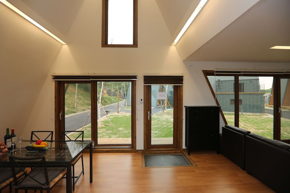 Family Villa (B-Type) photo 2