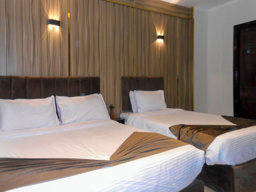Exclusive Triple Room, Multiple Beds, Mountain View photo 2