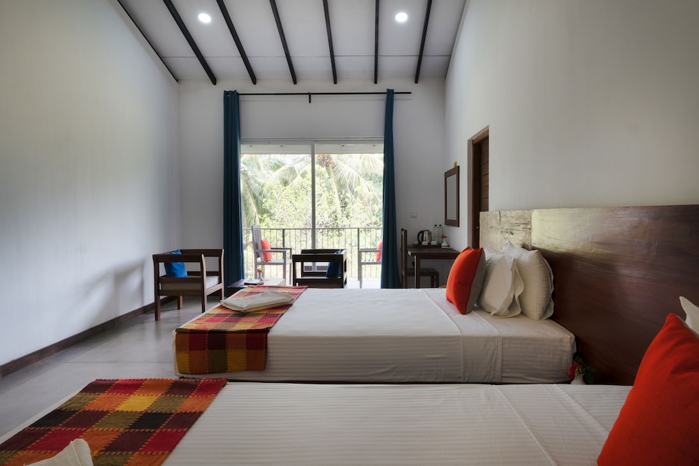 Superior Room, Garden View