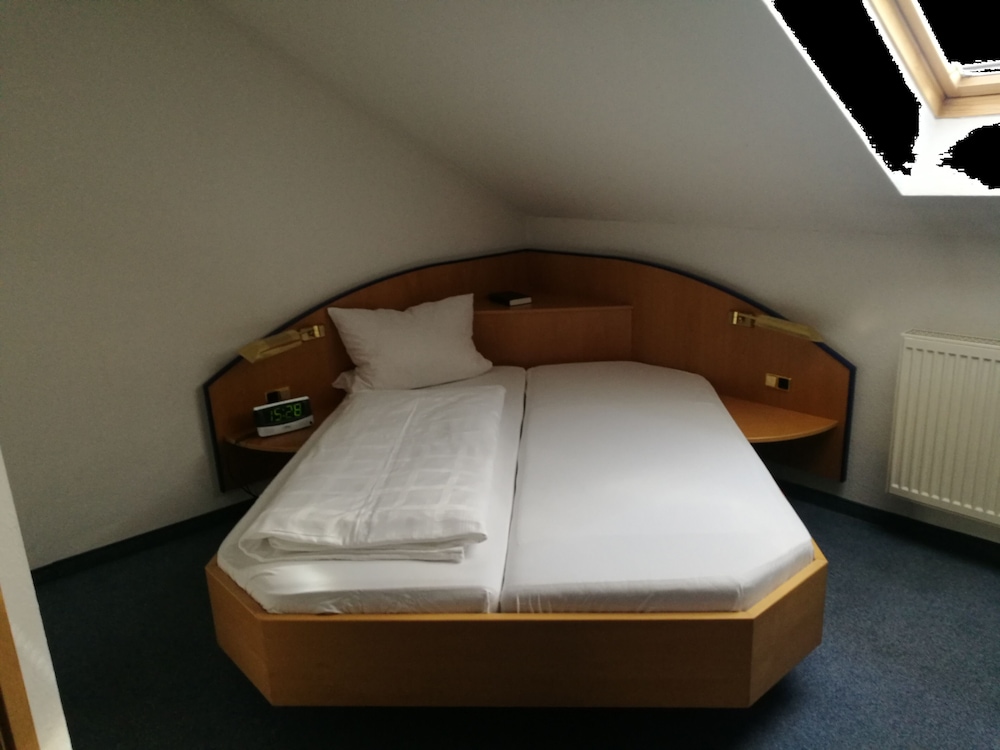 Basic Double Room, Non Smoking, Valley View photo 3
