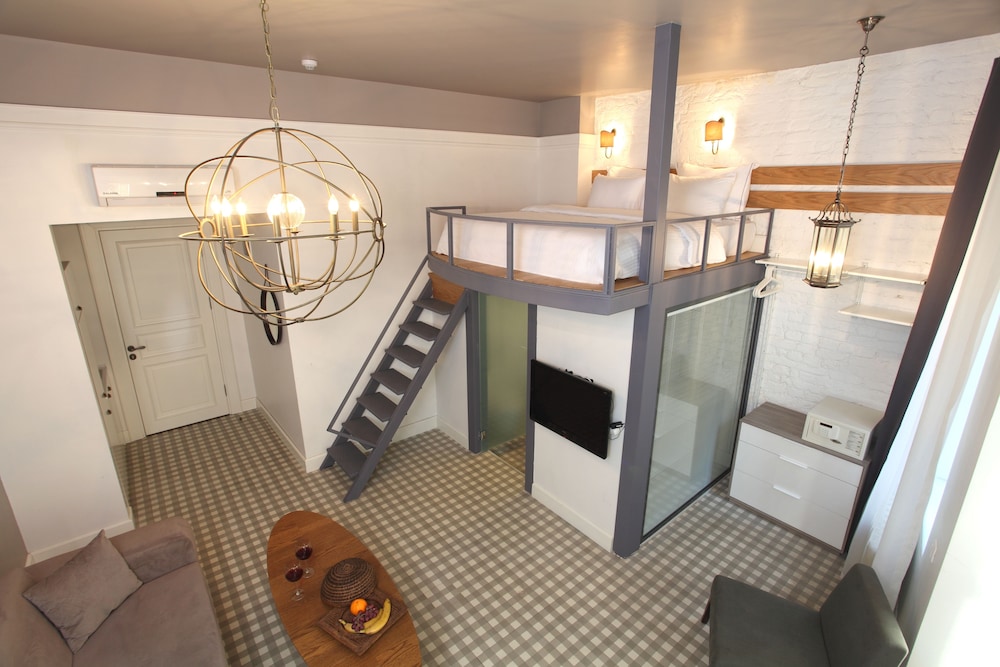 Loft photo 3