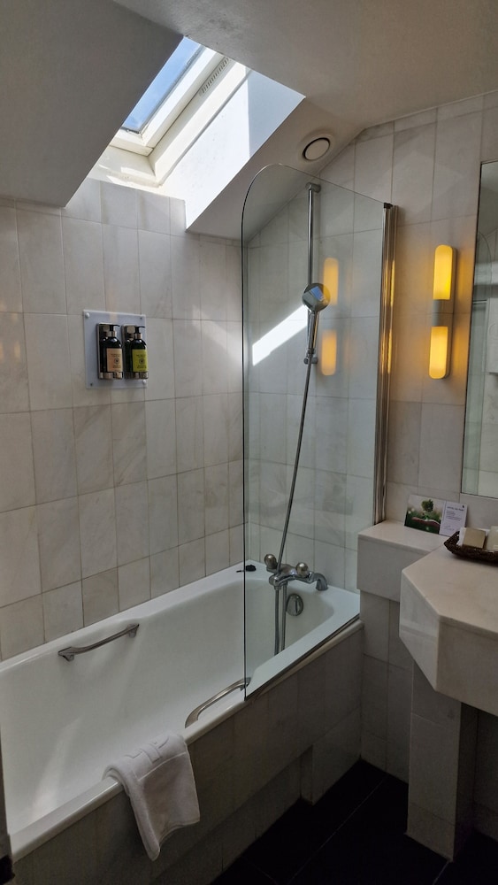 Classic Double Room - Photo 7