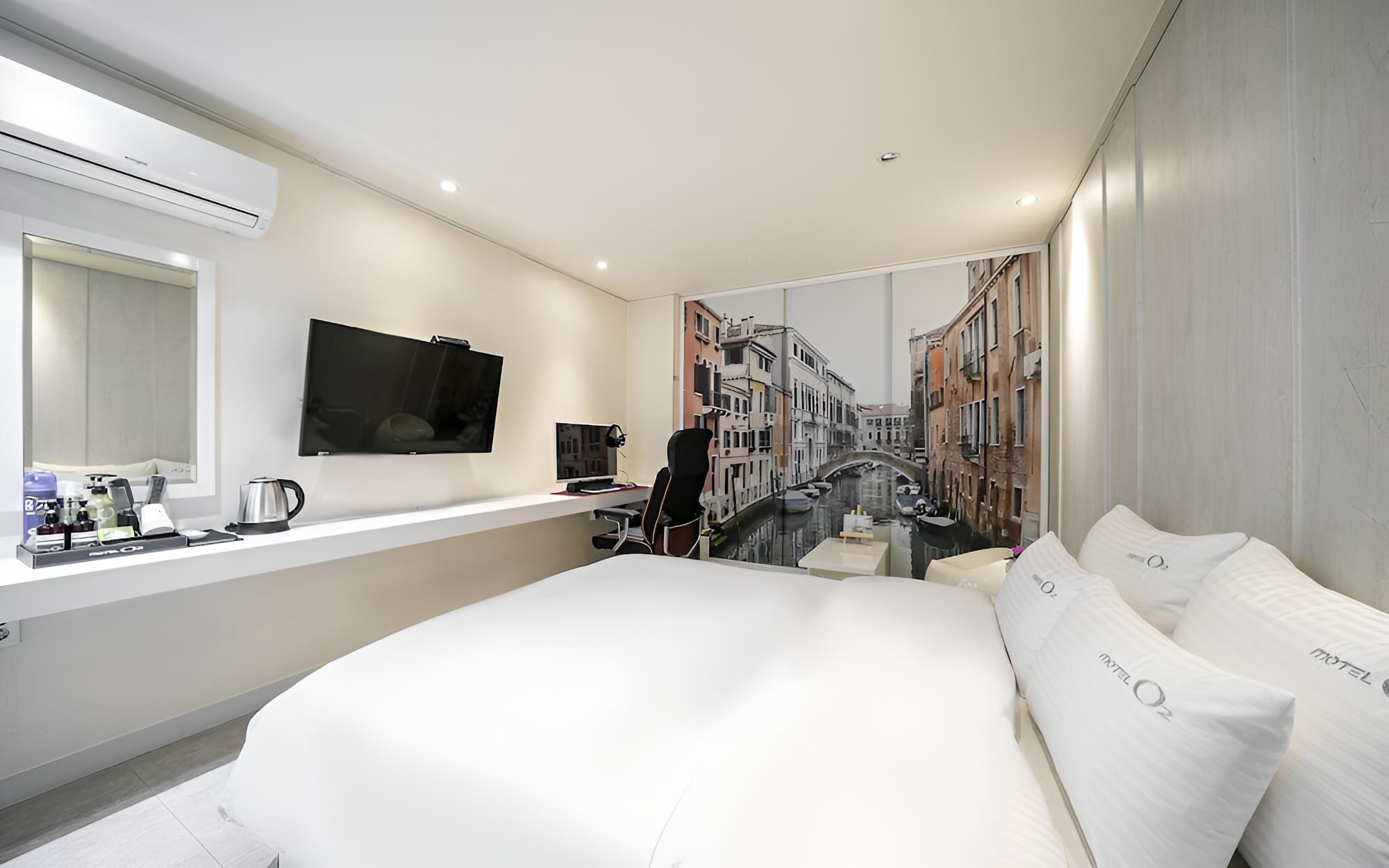 Room (VIP High Performing PC room (TV Netfl) photo 2