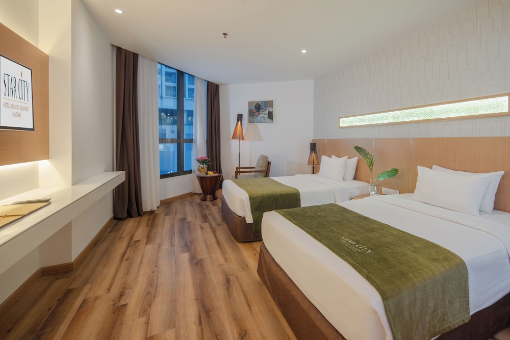 Deluxe Twin Partial Sea View Room